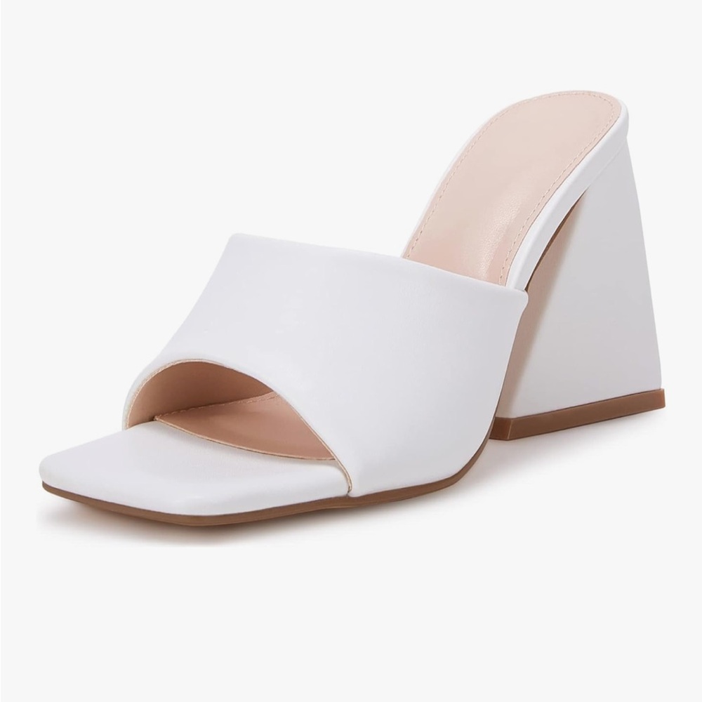 NWT VETASTE Women's Heeled Sandals Square Open Toe Slip on Block Heels Mules 7.5